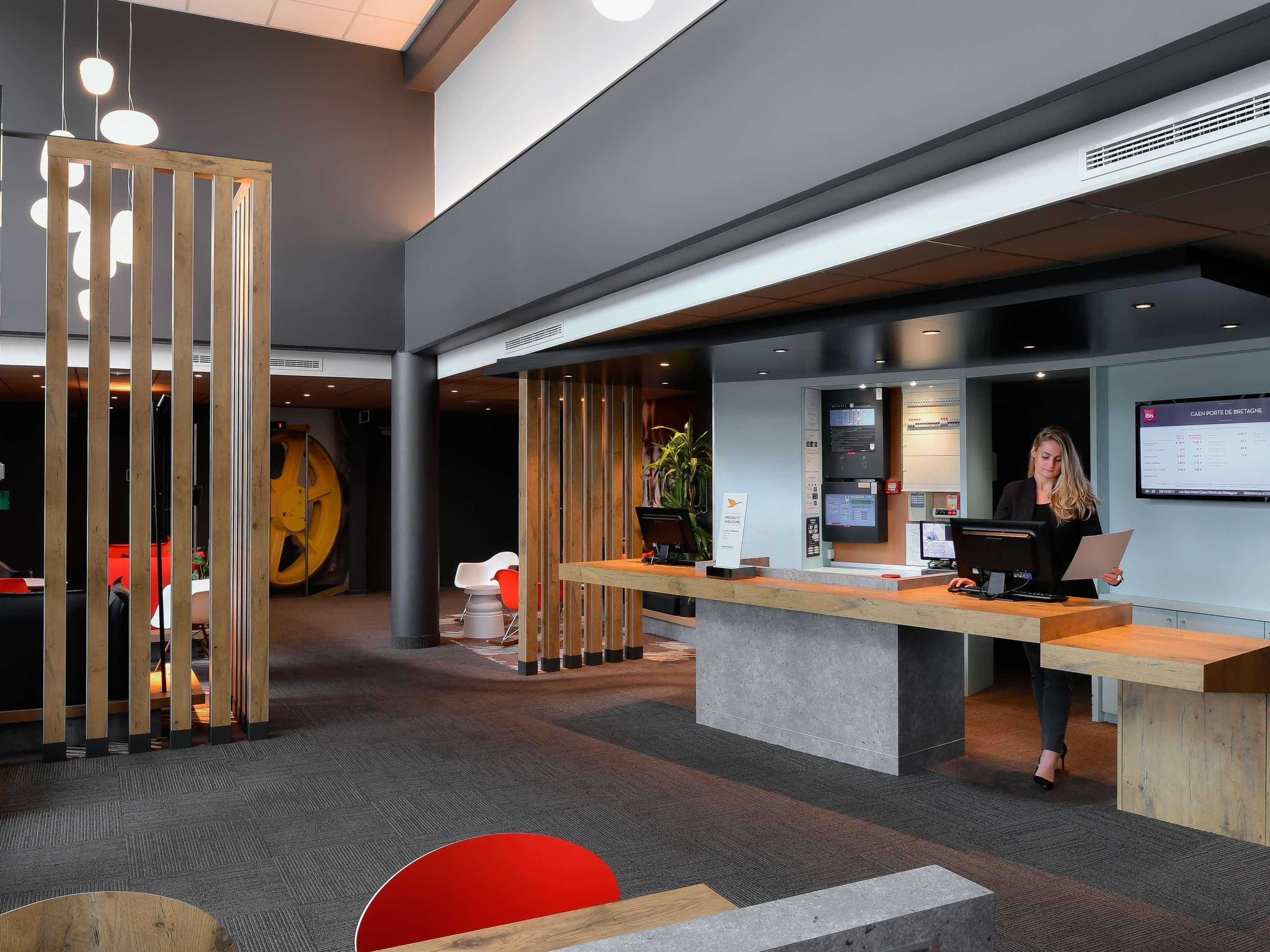 ibis budget Caen Porte de Bretagne Bretteville-sur-Odon Eksteriør billede