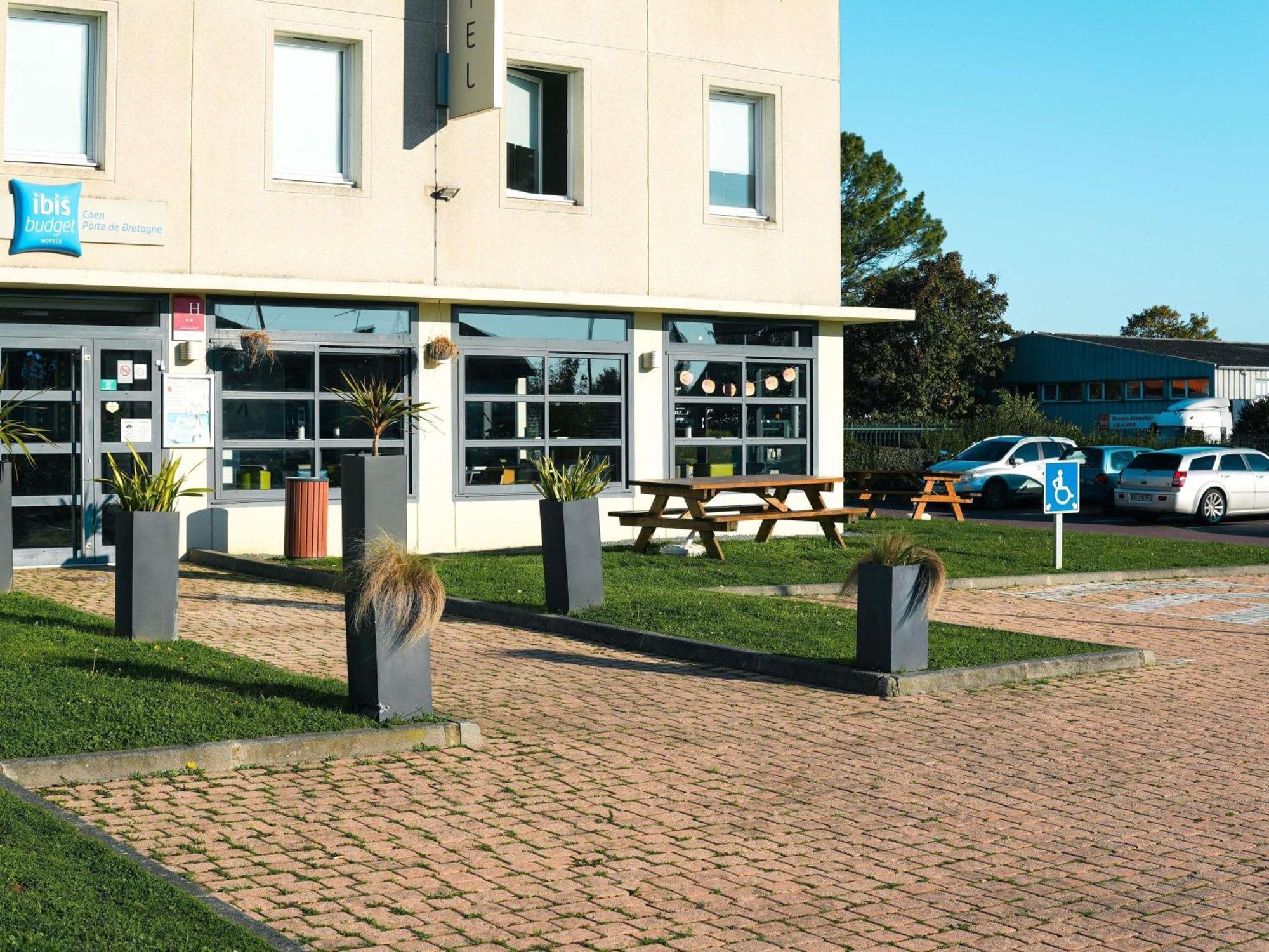 ibis budget Caen Porte de Bretagne Bretteville-sur-Odon Eksteriør billede